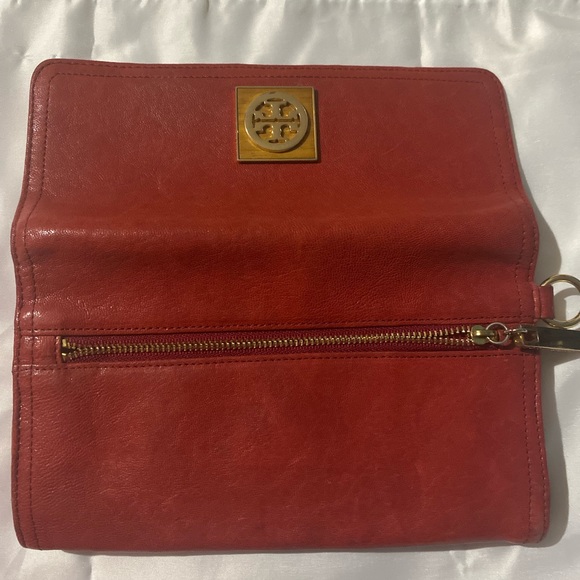 Tory Burch Wallet / Wristlet - Picture 11 of 12
